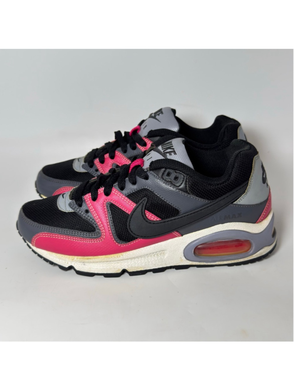 Women's Nike Air Max Command Lace Up Sneakers Black and Pink Size 6.5